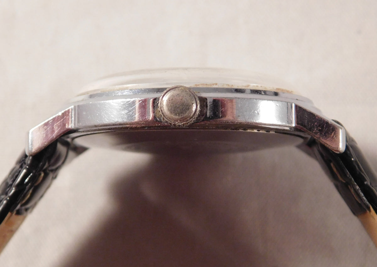 Light Gray Timex Marlin Date Circa 1974 Roman Numeral Dial Stainless Steel Mens Watch....33mm