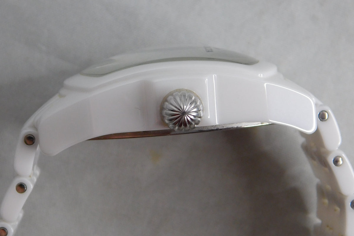 Light Slate Gray Invicta Lupah Model 1127 Solid White Ceramic Manual Wind Mens Watch....33mm