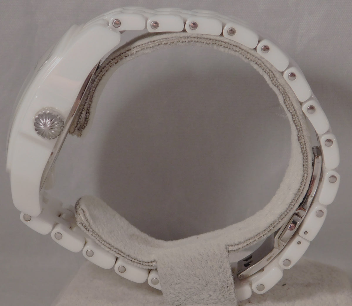 Slate Gray Invicta Lupah Model 1127 Solid White Ceramic Manual Wind Mens Watch....33mm