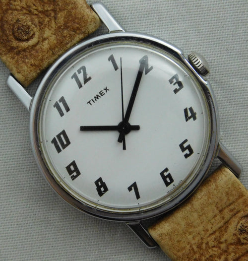 Light Slate Gray Timex Mercury/Sprite White Dial SS Vintage 1975 Manual Wind Mens Watch....33mm