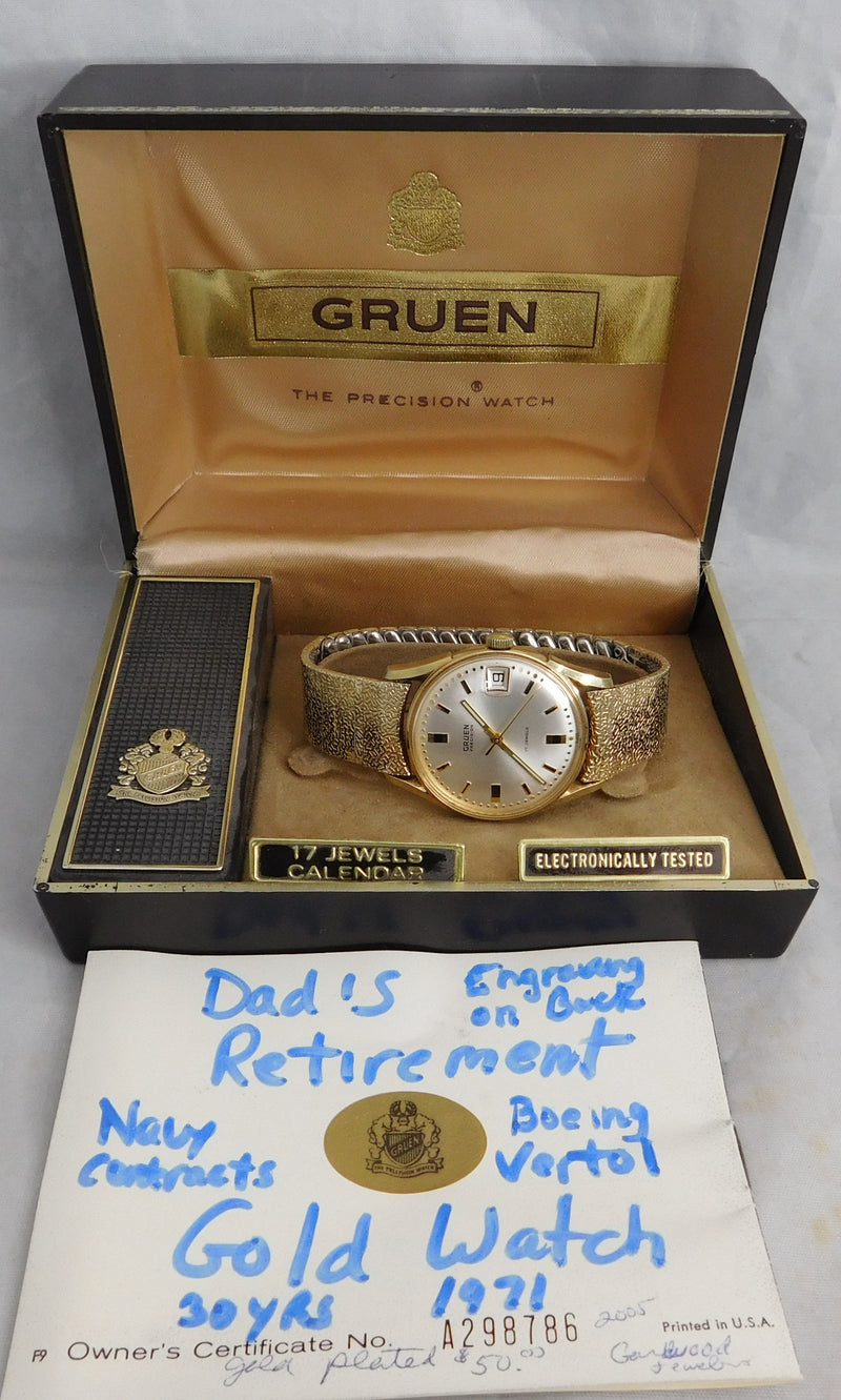 Gray Gruen Precision  17 Jewels Calendar Manual Wind Vintage 1971 Mens Watch....32mm