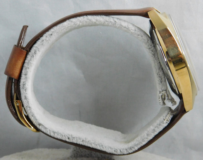 Dark Gray Elgin Classic Vintage 1960s Swiss 25 Jewel Automatic GP Mens Watch....34mm