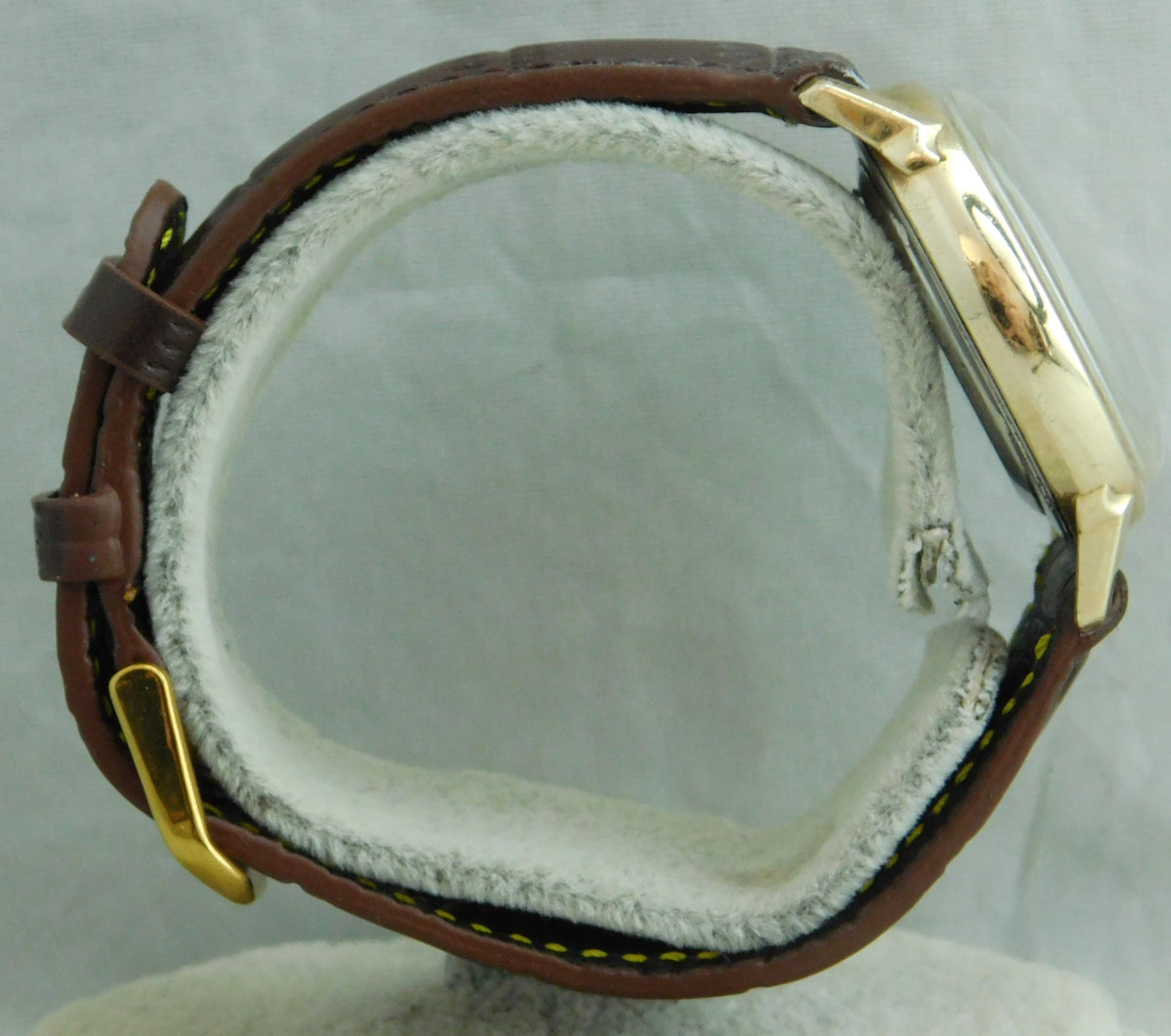 Light Slate Gray Wittnauer Swiss Automatic 10K Gold Filled 17 Jewels 1950's Mens Watch....34mm