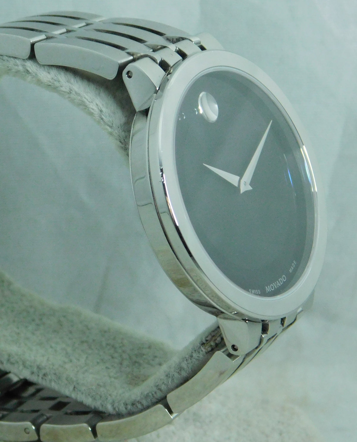 Dark Gray Movado Esperanza Black Dial Stainless Steel Mens Watch 39mm