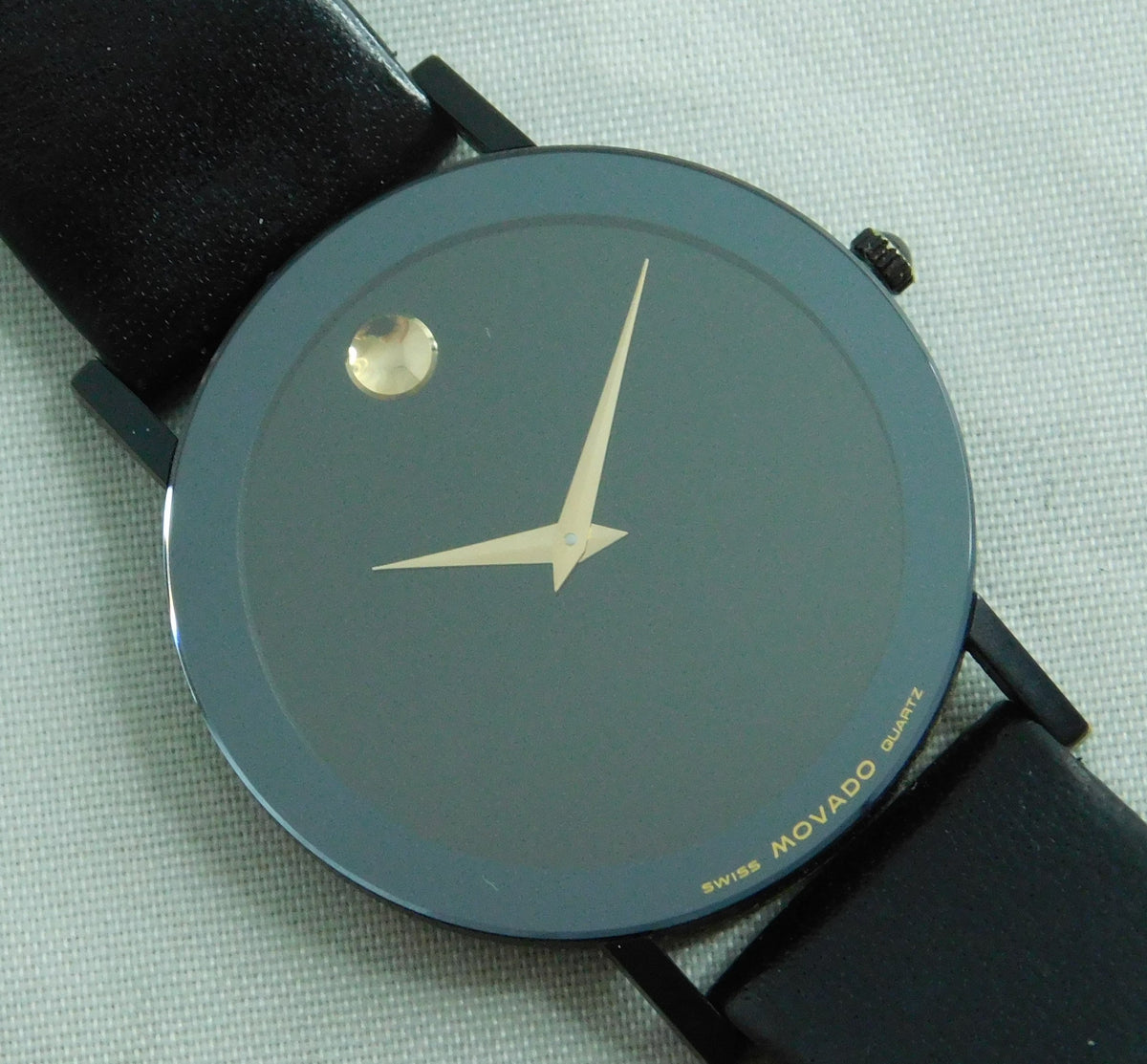 Dim Gray Movado Museum Ultra-Thin 87.40.882N Borderless Sapphire Crystal Mens Watch  31mm