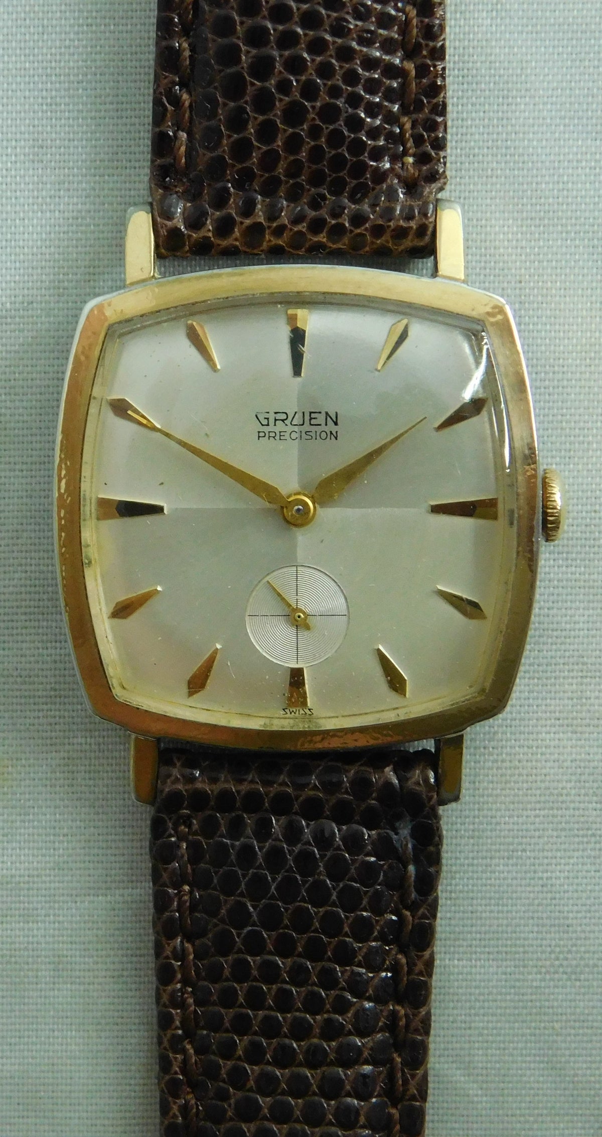 Black Gruen Precision  Swiss 17 Jewels Manual Wind Vintage 1960's Mens Watch   31mm
