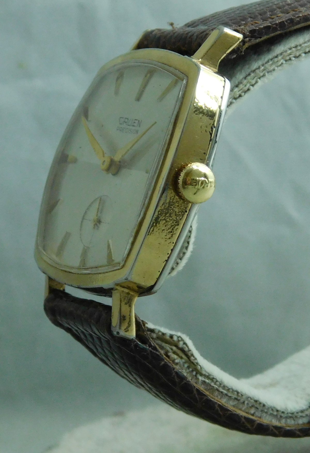 Dark Sea Green Gruen Precision  Swiss 17 Jewels Manual Wind Vintage 1960's Mens Watch   31mm