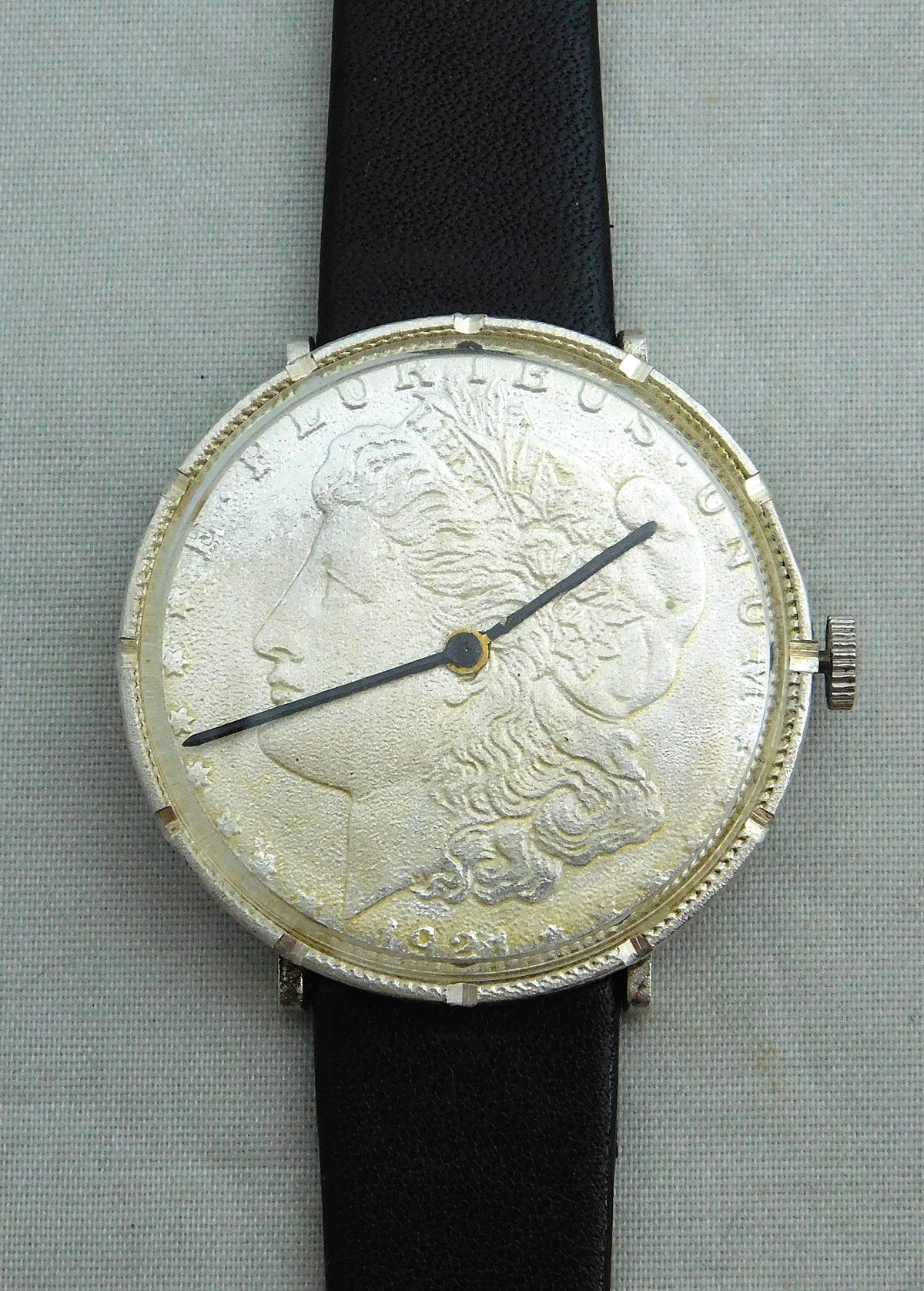 Dark Gray Morgan 1921 Silver Dollar Coin Watch Swiss 17 Jewel Manual Wind Movement Mens Watch   38mm