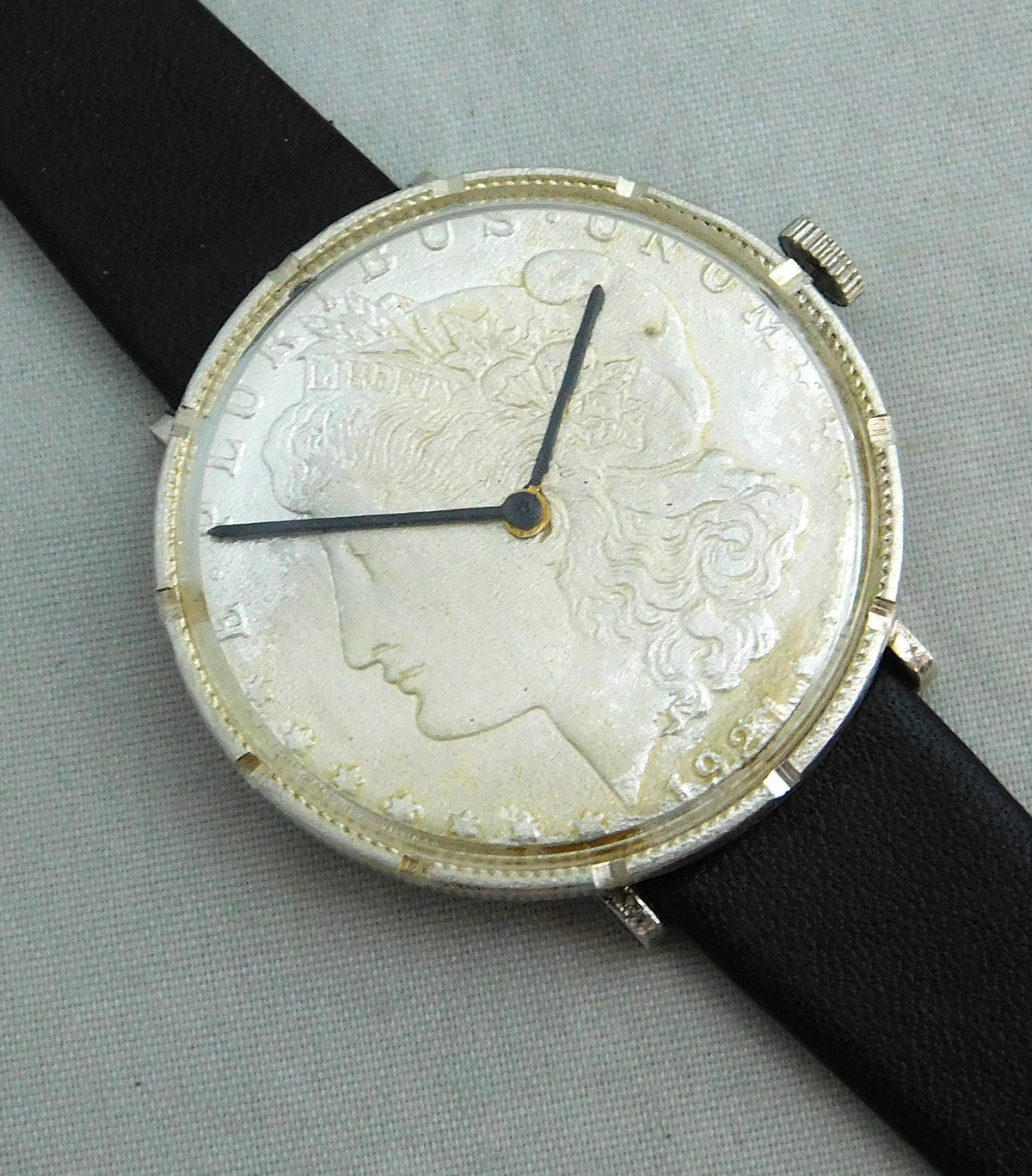 Black Morgan 1921 Silver Dollar Coin Watch Swiss 17 Jewel Manual Wind Movement Mens Watch   38mm