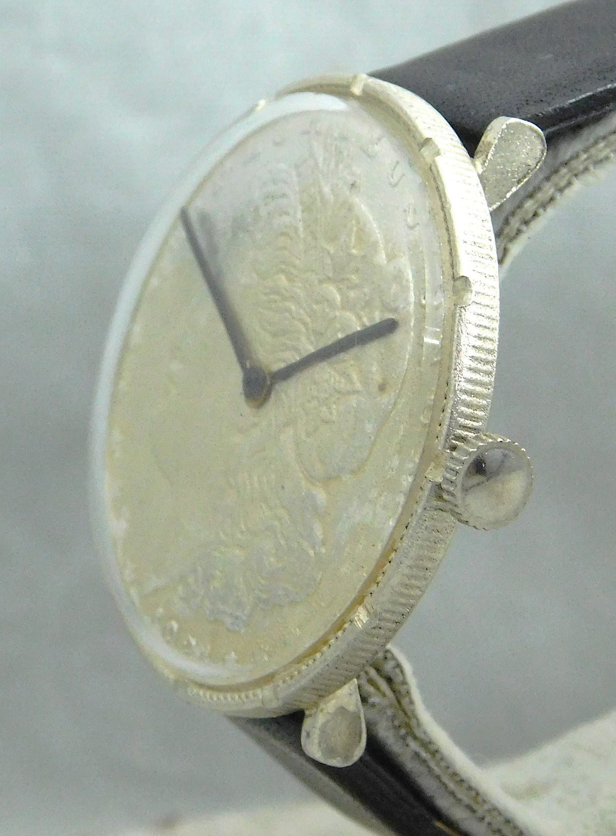 Dark Gray Morgan 1921 Silver Dollar Coin Watch Swiss 17 Jewel Manual Wind Movement Mens Watch   38mm