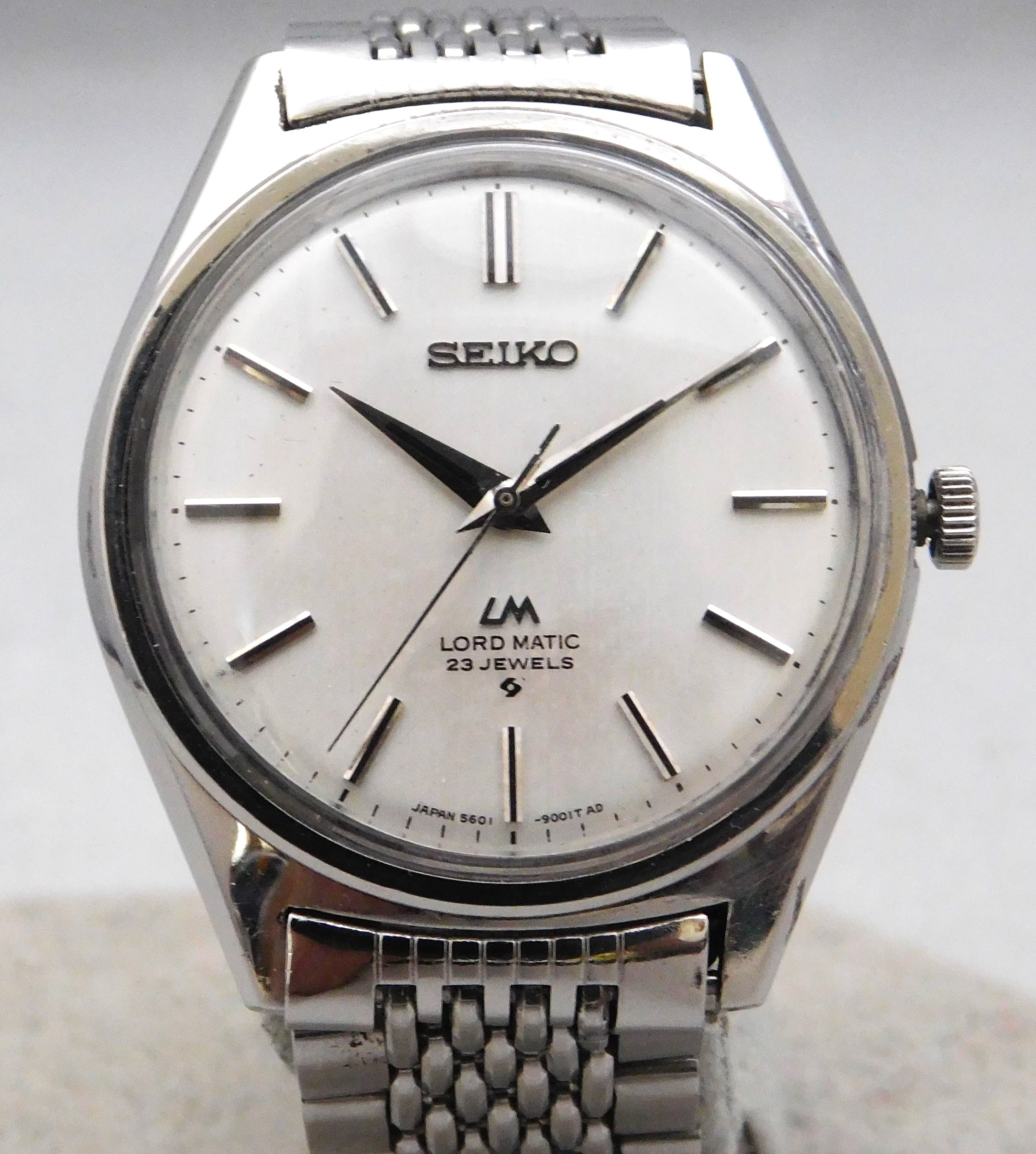 Seiko Lord Matic 5601-9000 Automatic 23 Jewels Vintage 1970's Mens