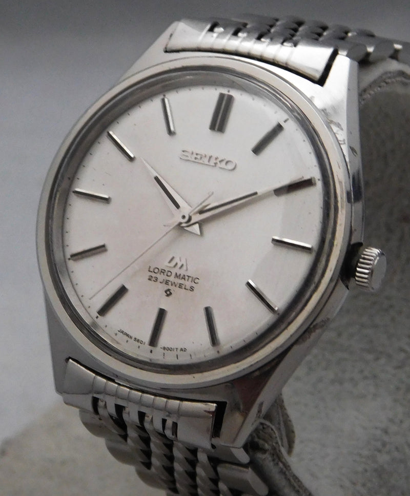 Dim Gray Seiko Lord Matic 5601-9000 Automatic 23 Jewels Vintage 1970's Mens Watch....36mm