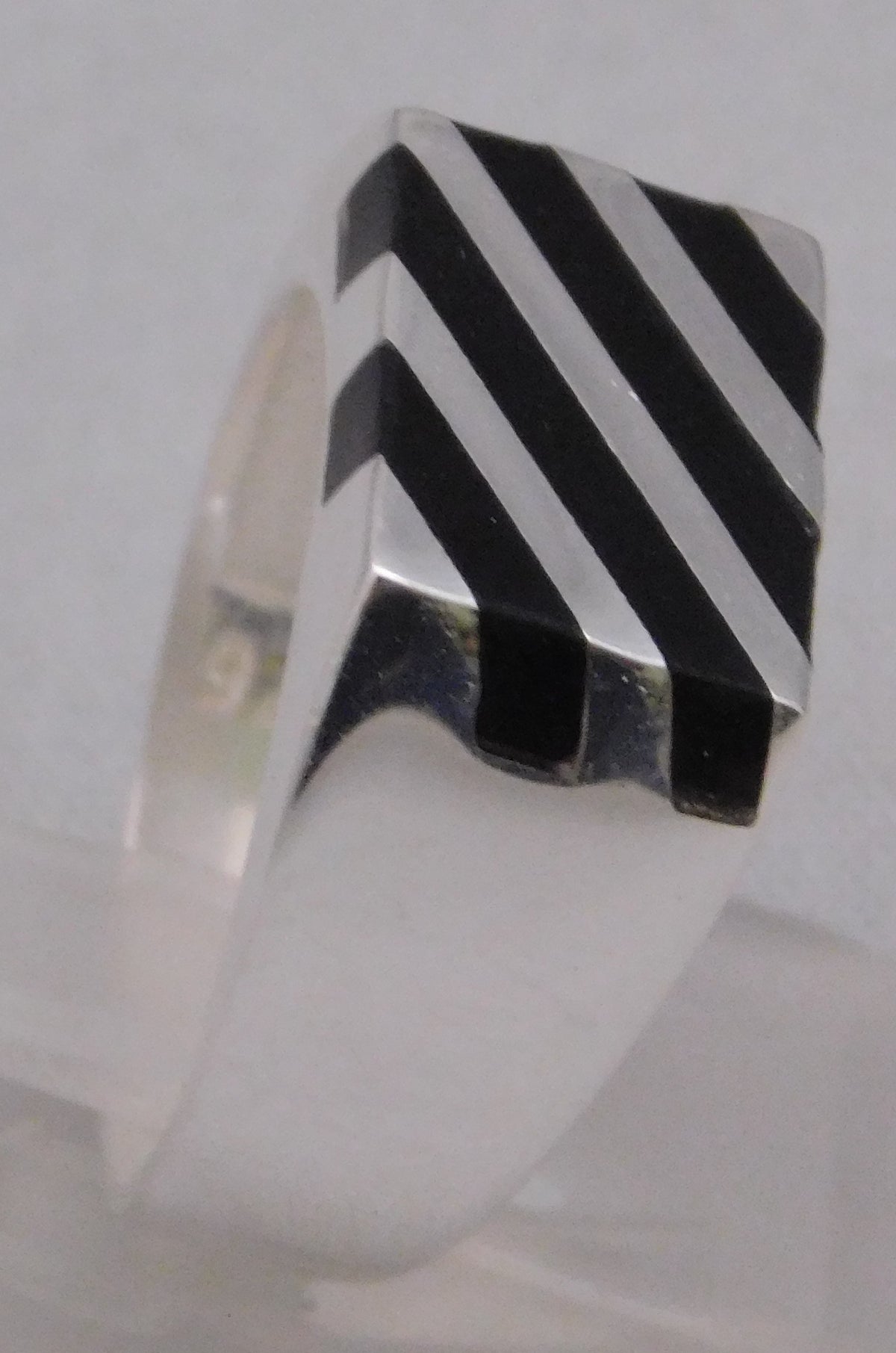 Dark Gray Sterling Silver .925 / Black Onyx Men or Women Ring....Size 9