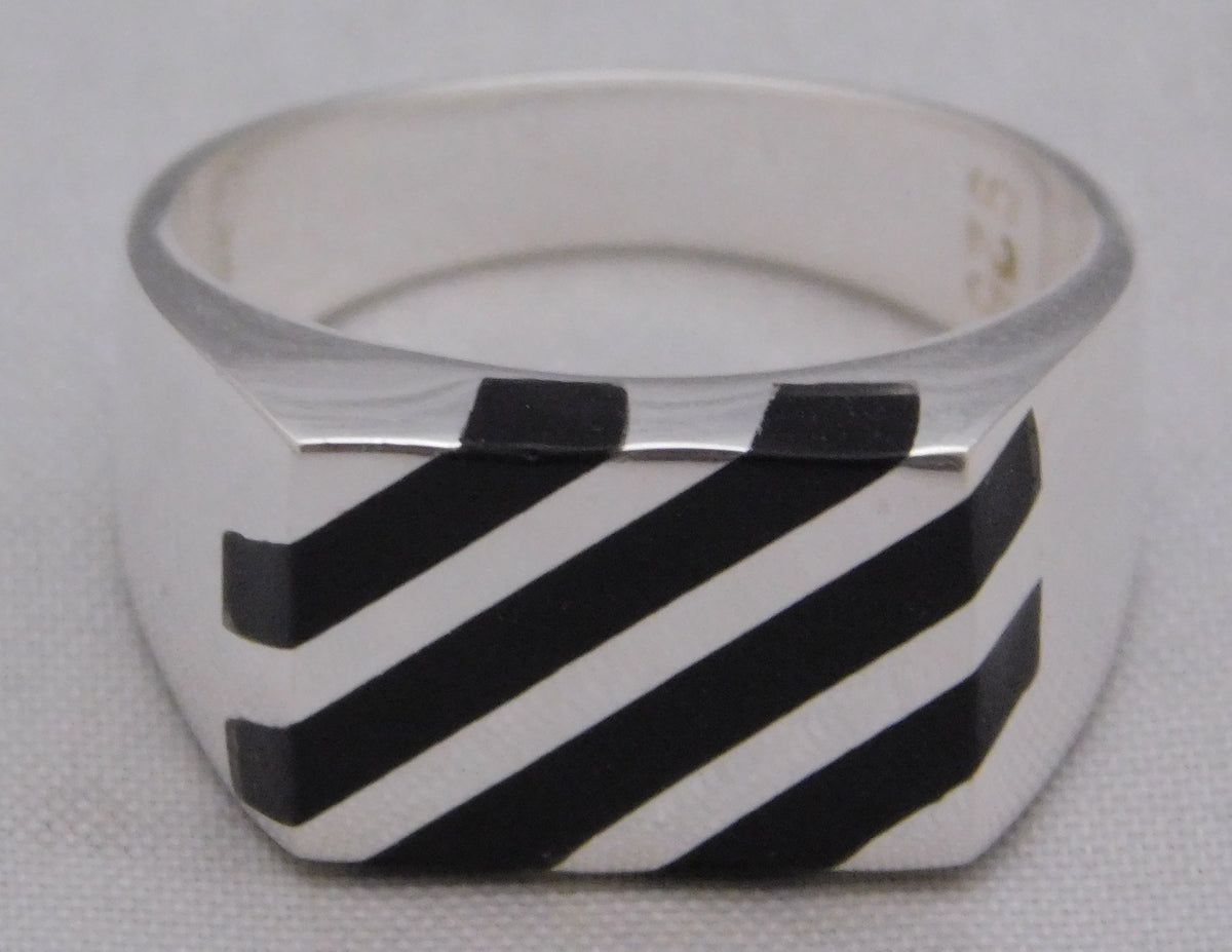 Dark Gray Sterling Silver .925 / Black Onyx Men or Women Ring....Size 9