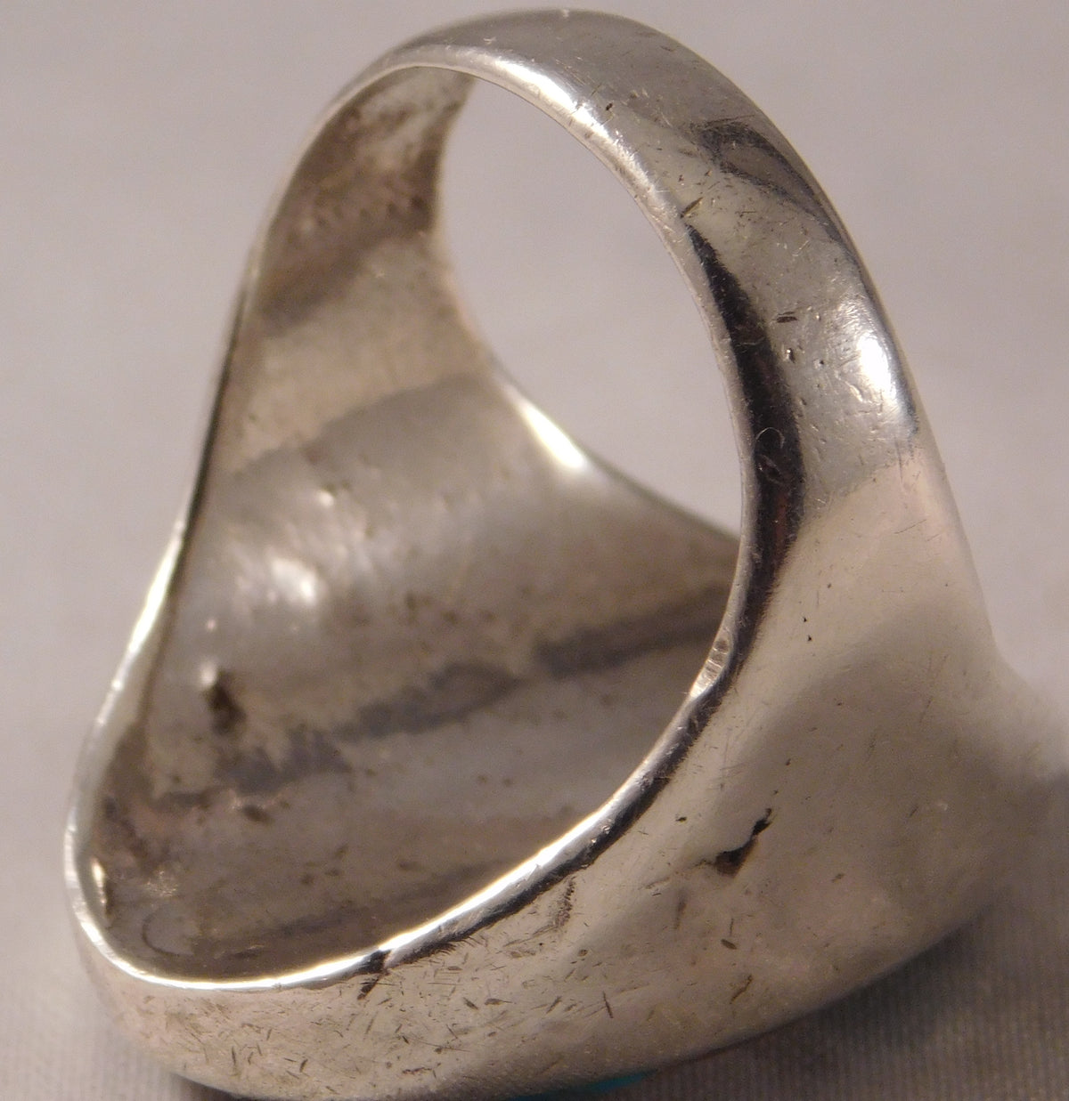 Rosy Brown Native American Turquoise & MOP Vintage Sterling Silver Mens Ring....Size10.5