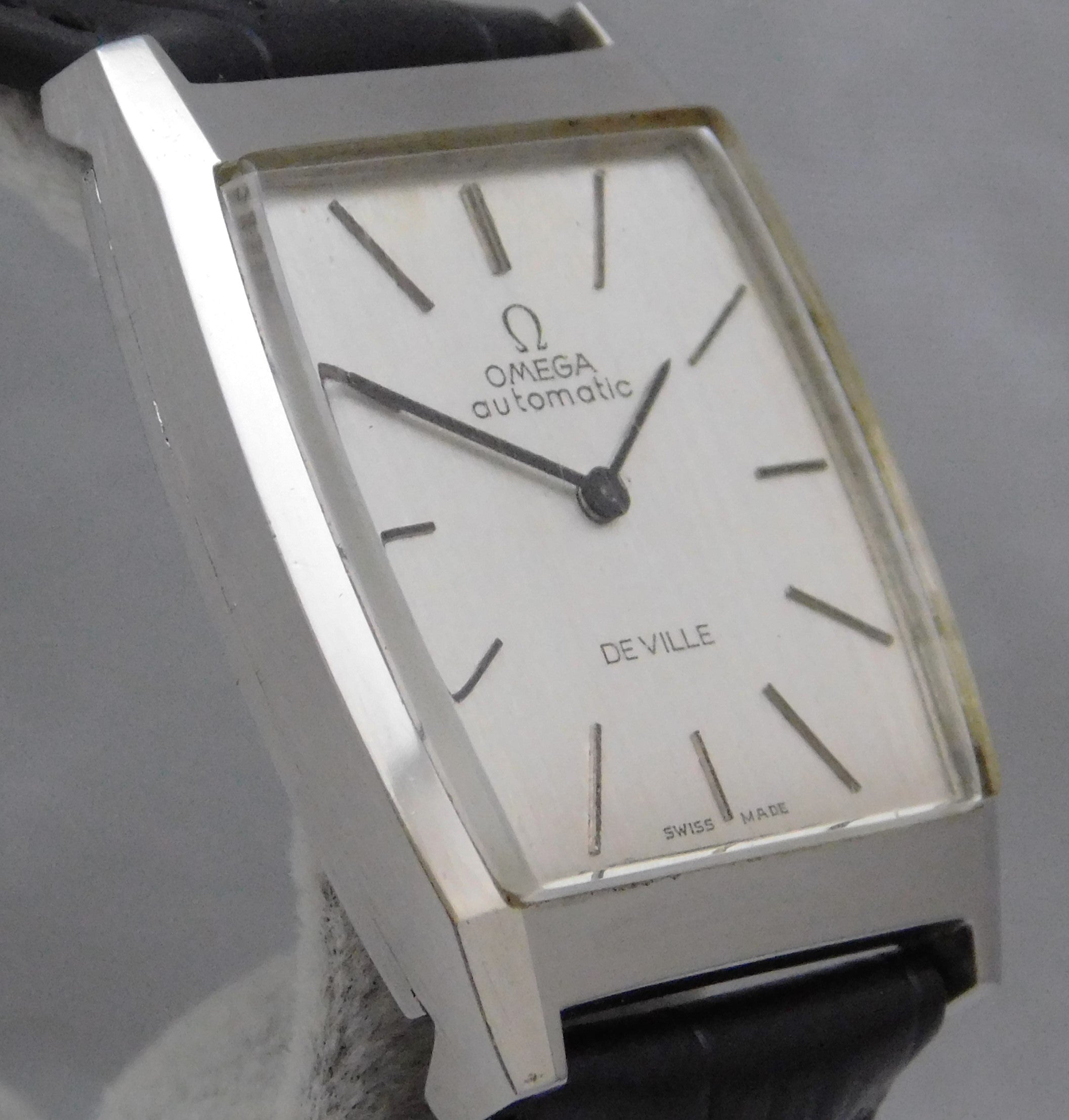 Omega Deville 151.010 Automatic SS Vintage 1970's Mens Watch