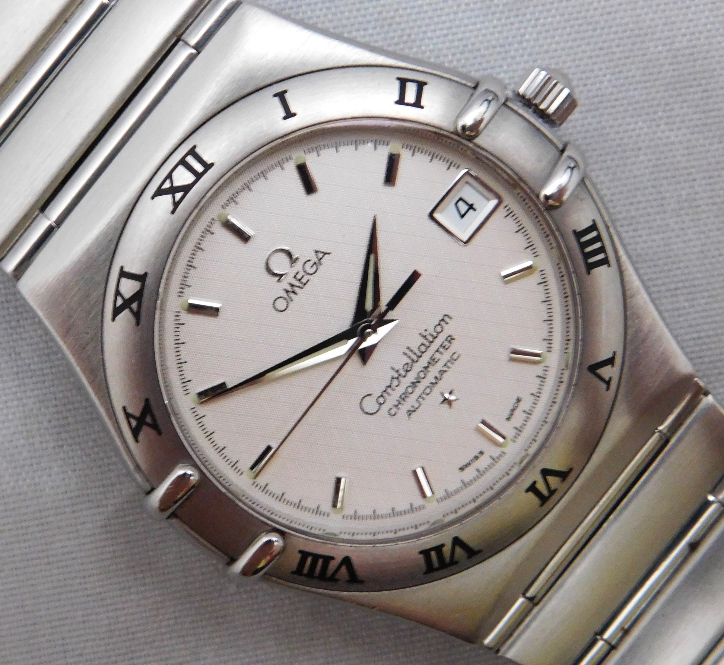 Omega Constellation Manhattan Automatic Chronometer Date SS