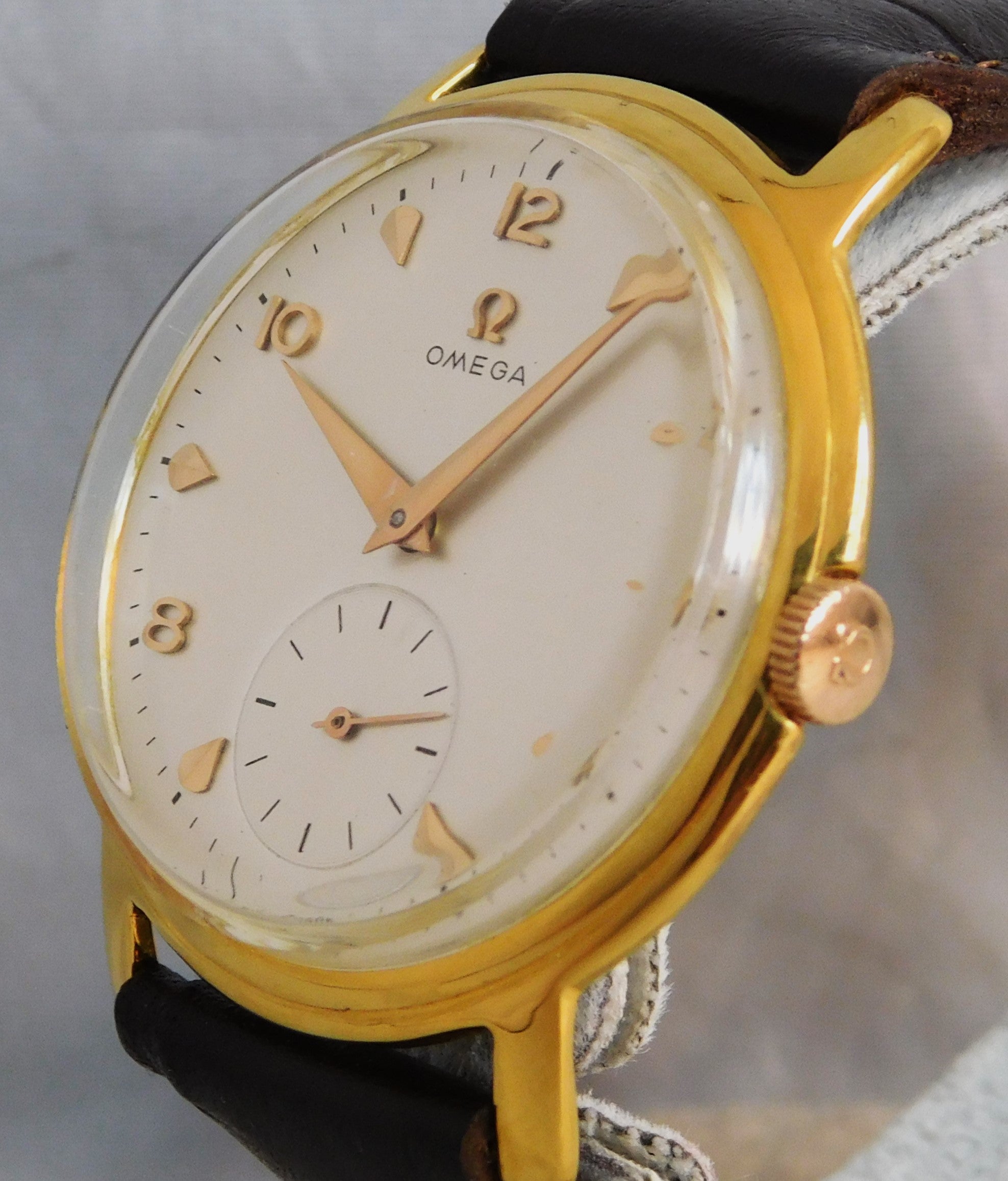 Omega Jumbo Classic 20 Microns 18k Gold Plate Vintage 1940's Mens