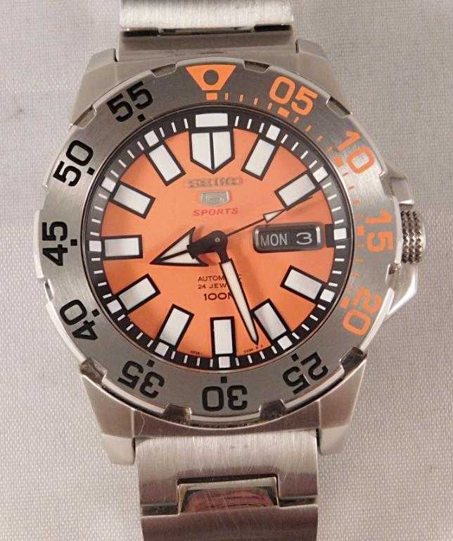 Rosy Brown Seiko Baby Orange Monster Automatic Stainless Steel SRP483 Mens Watch....43mm